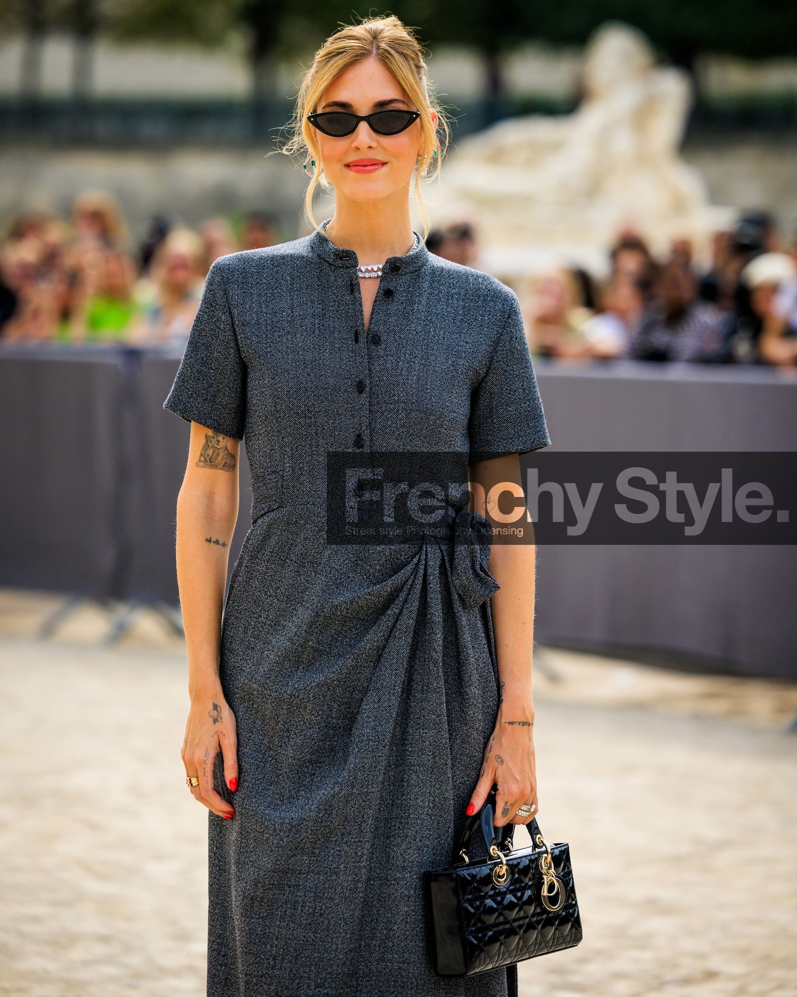 fashion week, frenchystyle, FW, jonathan paciullo, street style, PFW, PARIS, SPRING SUMMER 2024, SS 24, vertical, atmosphere details, detail