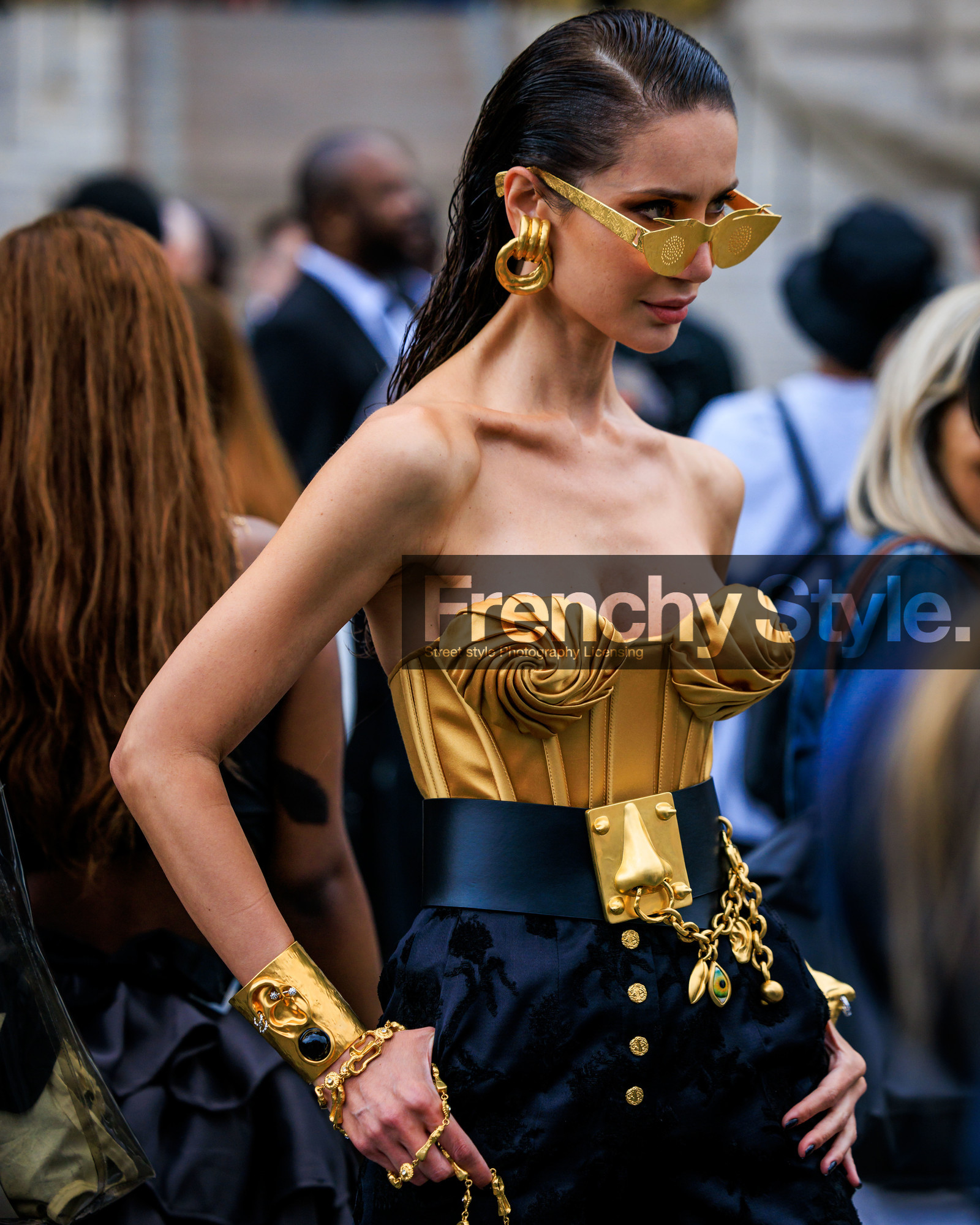 fashion week, frenchystyle, FW, jonathan paciullo, street style, PFW, PARIS, FW 23-24, FALL WINTER 2023-2024, AUTUMN WINTER 2023-2024, HAUTE COUTURE, vertical, atmosphere details, detail