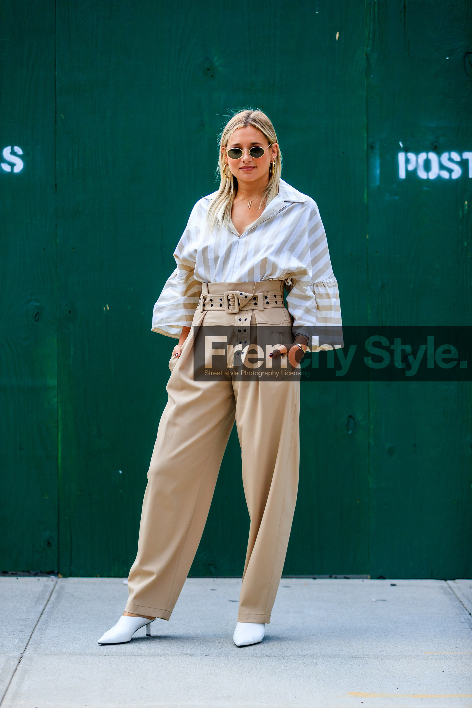 beige pants, beige shirt, carola bernard, danielle bernstein, fashion week, frenchystyle, full length, FW, graphic shirt, high heels, high waist, jonathan paciullo, leather shoes, mules, NEW YORK, NYFW, printed shirt, SPRING SUMMER 2018, SS 18, street style, striped shirt, stripes, sunglasses, trousers, vertical, white shoes, wide pants