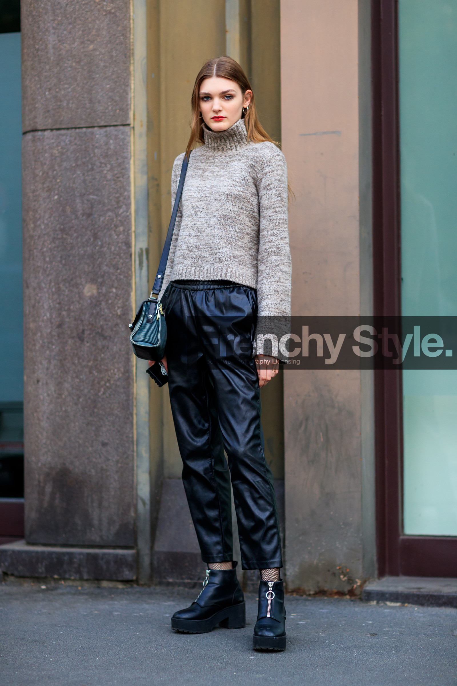 AUTUMN WINTER 2017-2018, AW 17-18, black pants, black shoes, brown knit, brown sweater, FALL WINTER 2017-2018, fashion week, frenchystyle, full length, FW, FW 17-18, green bag, jonathan paciullo, leather bag, leather pants, leather shoes, long hair, MFW, MILAN, model, nana abramova, nastya abramova, red lips, street style, trousers, turtleneck sweater, vertical
