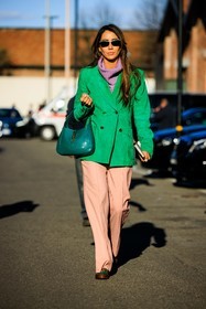 gucci bag, blue bag, leather bag: gucci, purple turtleneck, purple jumper, knitted jumper, black sunglasses, salmon pink pants, green, mocassins, gucciblazer, buttoned blazer, tamara kalinic, fashion week, frenchystyle, FW, jonathan paciullo, street style, vertical, full length