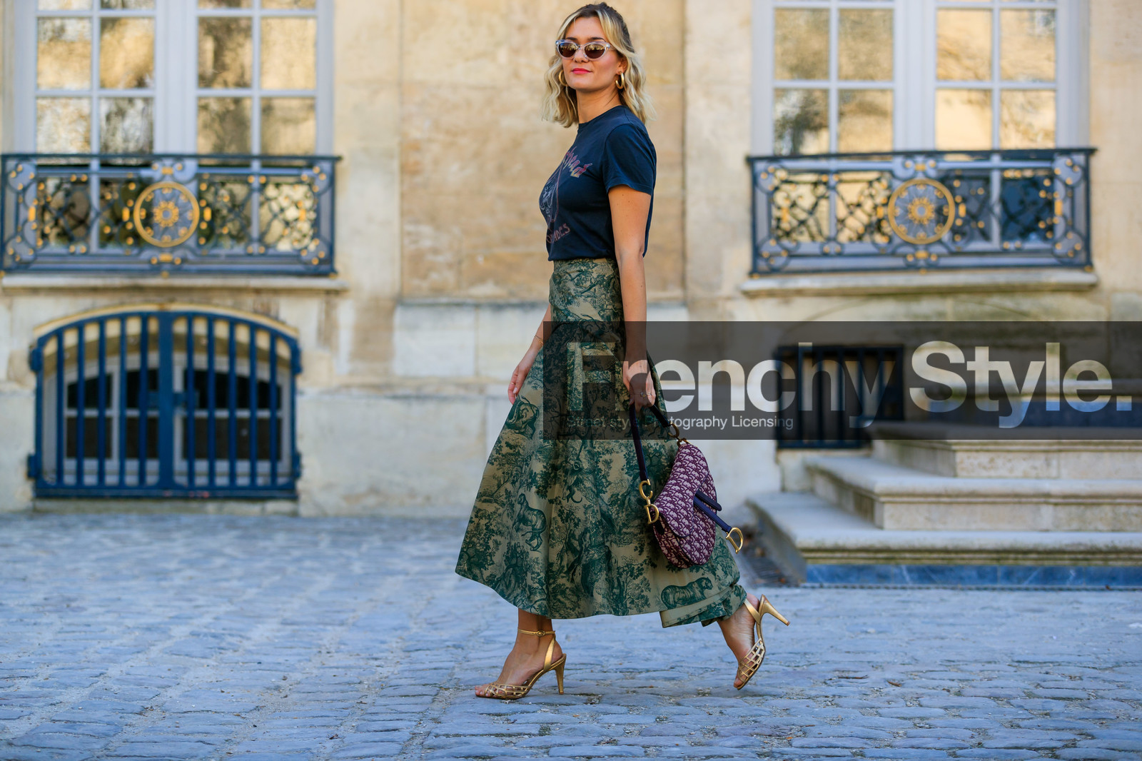 adenorah, black t shirt, christian dior, golden shoes, graphic bag, graphic skirt, green skirt, leather bag, leather shoes, monogram, printed bag, printed skirt, printed t shirt, red bag, saddle bag, sunglasses, fashion week, frenchystyle, FW, jonathan paciullo, street style, PFW, PARIS, AUTUMN WINTER 2019-2020, AW 19-20, FALL WINTER 2019-2020, FW 19-20, horizontal, atmosphere details, full length