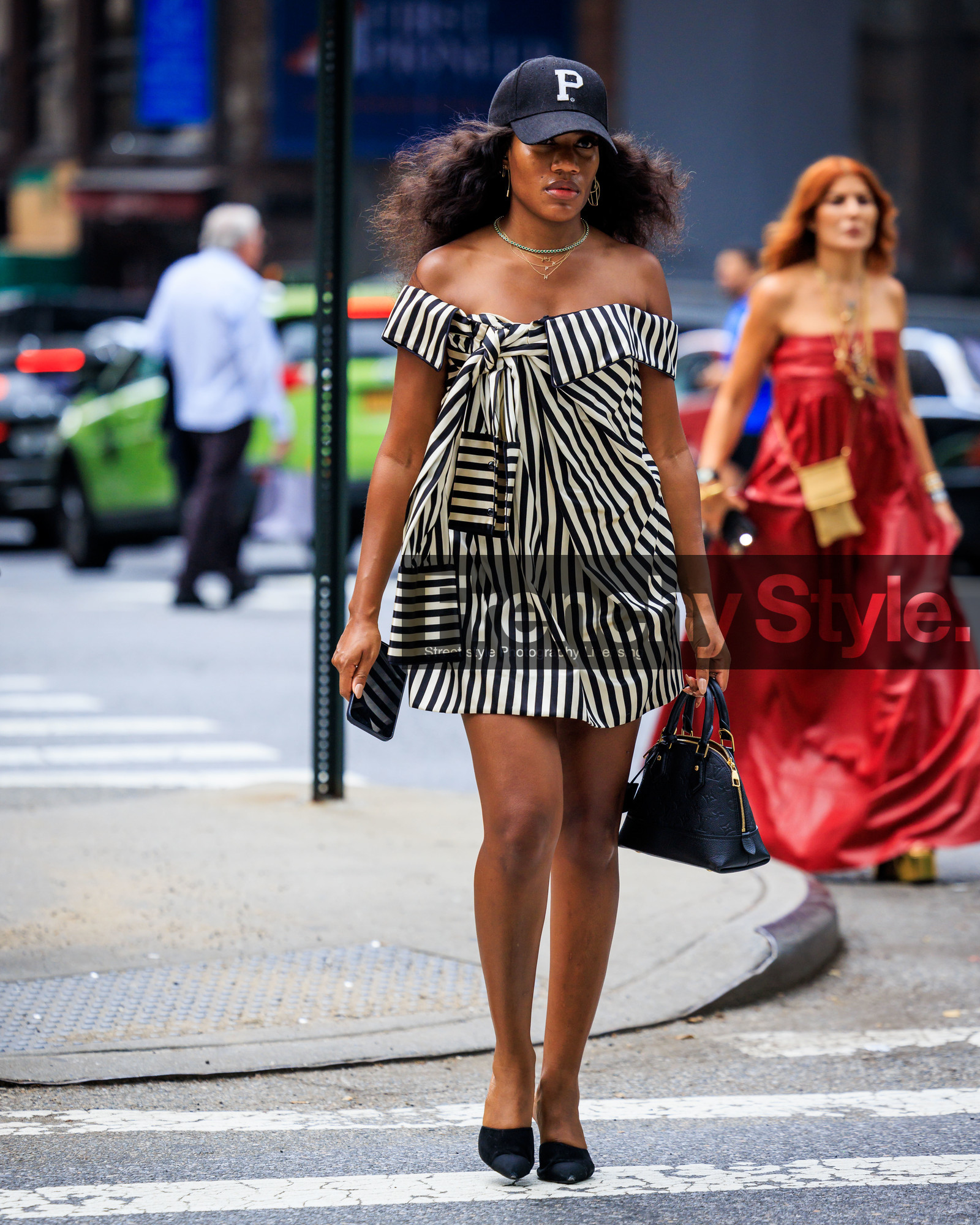 jonathan paciullo, FW, frenchystyle, fashion week, street style, vertical, detail, atmosphere details, NYFW, NEW YORK, SPRING SUMMER 2024, SS 24