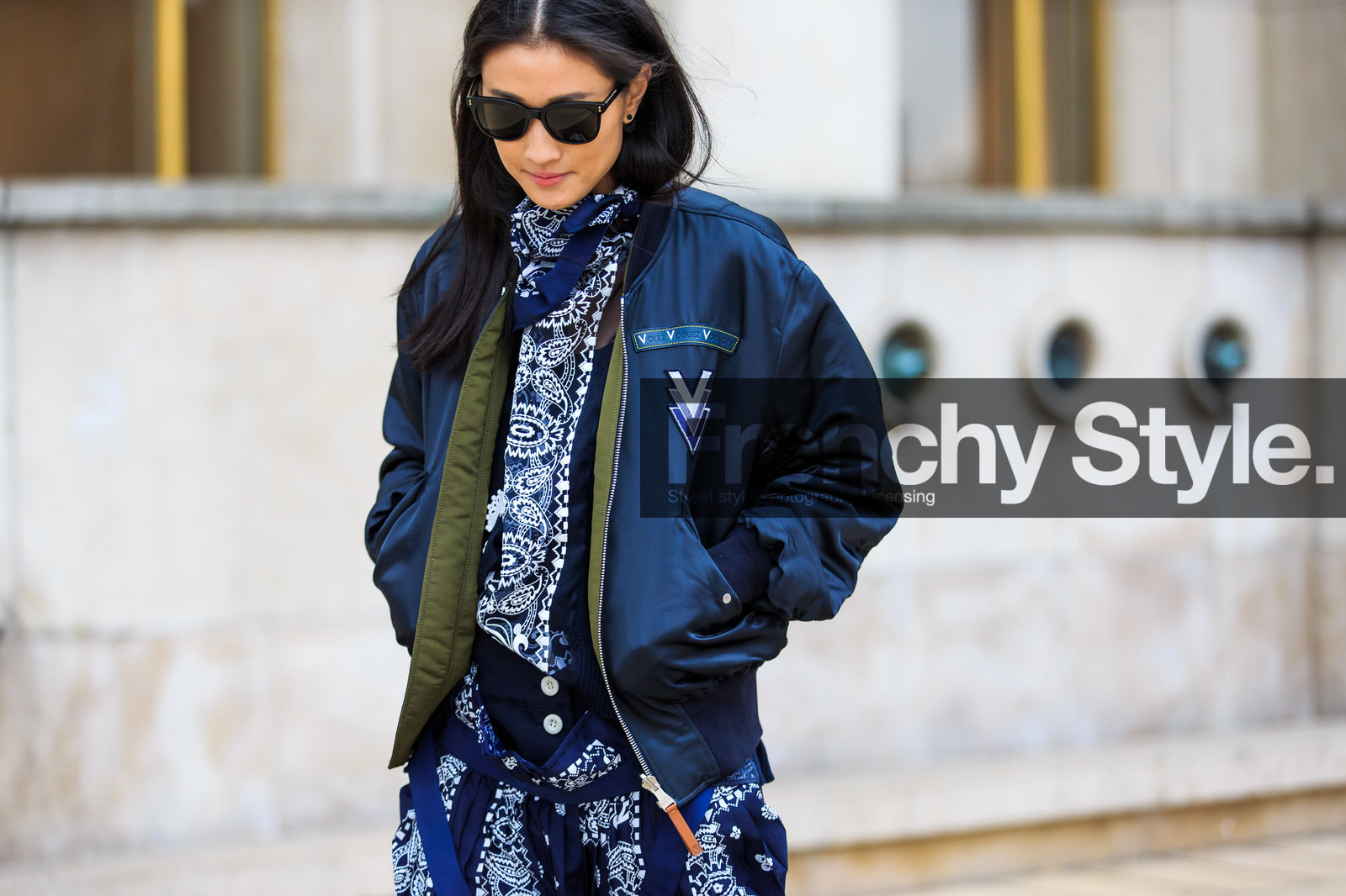 atmosphere details, AUTUMN WINTER 2016-2017, AW 16-17, blue bandana, blue dress, blue jacket, bomber jacket, detail, FALL WINTER 2016-2017, fashion week, frenchystyle, FW, FW 16-17, horizontal, jonathan paciullo, justine lee, louis vuitton, paisley, PARIS, PFW, pleated dress, pleats, printed dress, silk dress, street style, studs, sunglasses