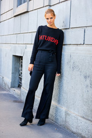 black bag, black pants, black shoes, black sweater, fashion week, frenchystyle, full length, FW, high heels, jonathan paciullo, leather bag, leather shoes, MFW, MILAN, model, printed sweater, SPRING SUMMER 2018, SS 18, street style, tone on tone, total look black, trousers, vertical