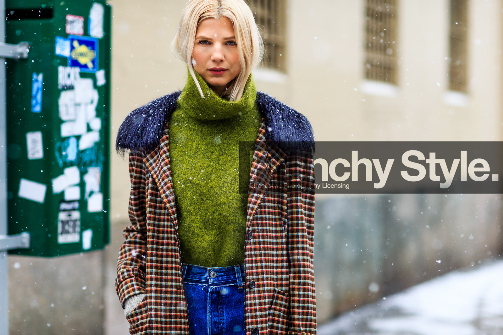 atmosphere details, AUTUMN WINTER 2016-2017, AW 16-17, blue denim, checked coat, denim pants, detail, fashion week, frenchystyle, fur collar, FW, FW 16-17, green sweater, horizontal, jeans, jonathan paciullo, NEW YORK, NYFW, plaid, Samantha Angelo, street style, trousers, turtleneck sweater, woman