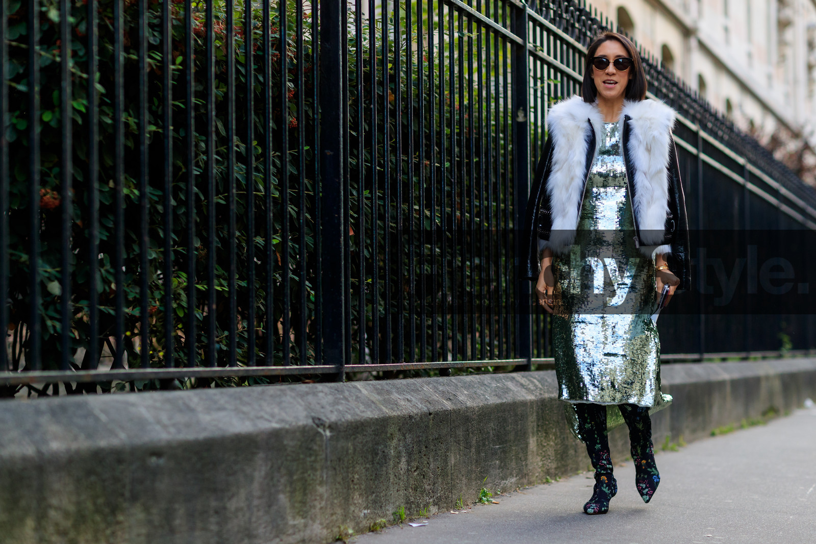 atmosphere details, black jacket, black shoes, fashion week, frenchystyle, full length, fur collar, FW, glitter, graphic dress, graphic skirt, high boots, high heels, horizontal, jonathan paciullo, leather jacket, leather shoes, PARIS, PFW, printed boots, printed dress, printed skirt, sequined dress, shiny dress, SPRING SUMMER 2018, SS 18, street style, sunglasses, white fur, eva chen