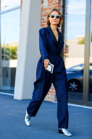 blue jumpsuit, fashion week, frenchystyle, full length, FW, jonathan paciullo, leather shoes, MFW, MILAN, silver shoes, SPRING SUMMER 2018, SS 18, street style, sunglasses, trousers, vertical