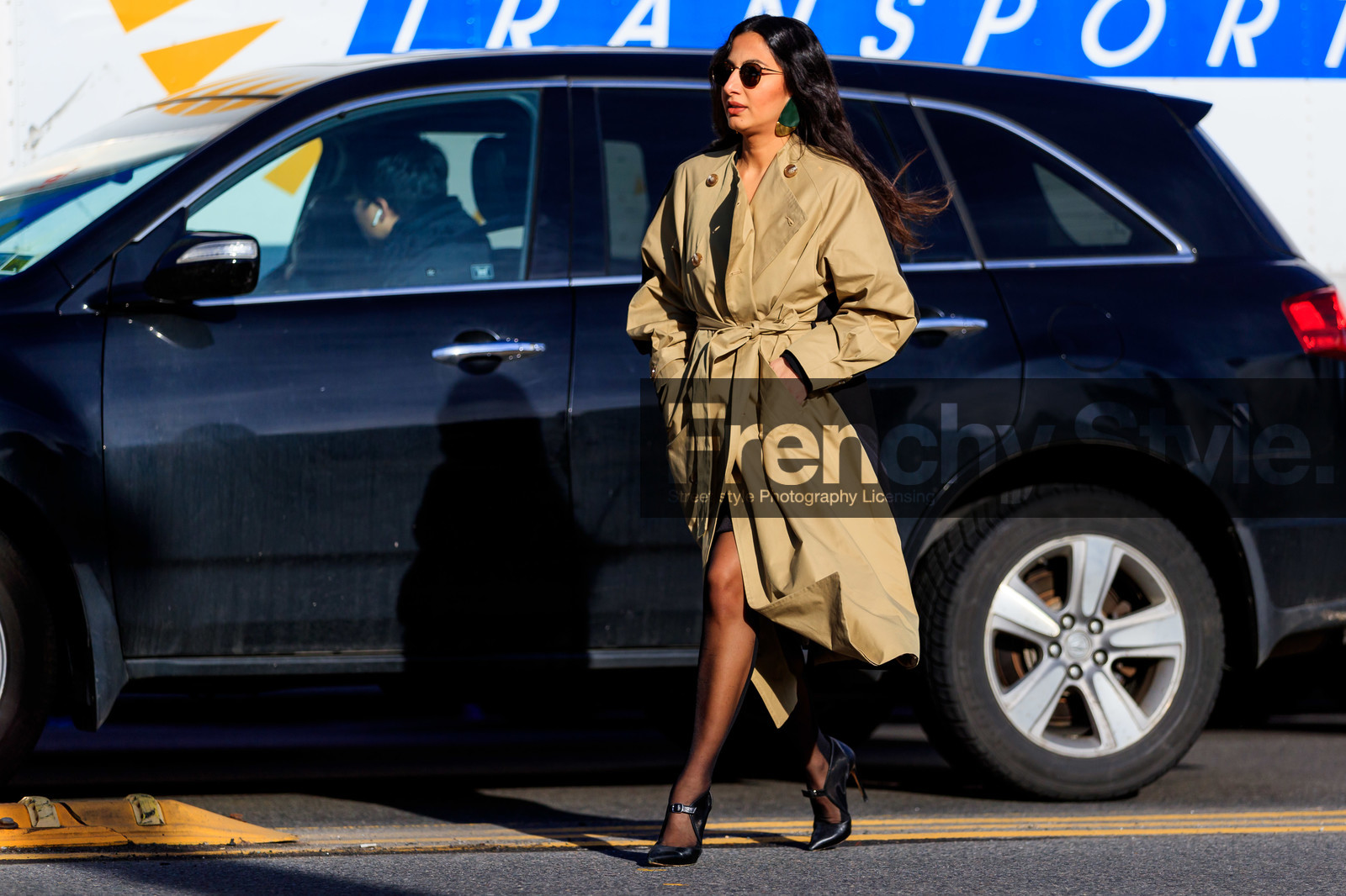 beige coat, black shoes, high heels, leather shoes, nausheen shah, sunglasses, tights, trench coat, street style, jonathan paciullo, frenchystyle, NYFW, NEW YORK, AUTUMN WINTER 2019-2020, AW 19-20, FALL WINTER 2019-2020, FW 19-20, fashion week, FW, atmosphere details, horizontal, full length