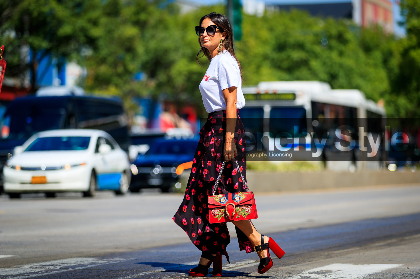 atmosphere details, black skirt, earrings, embroidered bag, fashion week, floral, flowers, frenchystyle, full length, FW, graphic bag, gucci, high heels, horizontal, jonathan paciullo, leather bag, leather shoes, NEW YORK, NYFW, printed bag, printed skirt, red bag, red shoes, SPRING SUMMER 2018, SS 18, street style, sunglasses, white t shirt