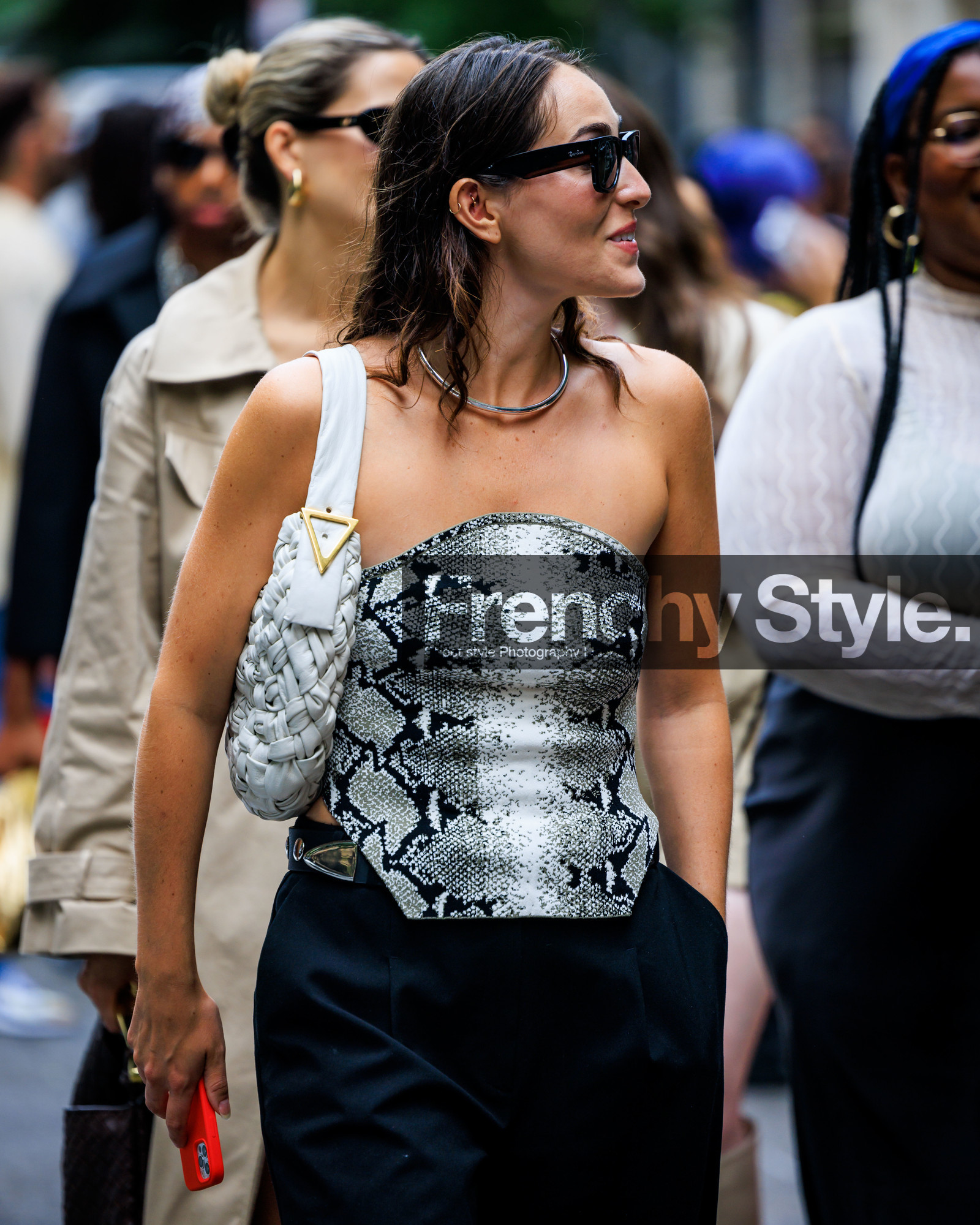 jonathan paciullo, FW, frenchystyle, fashion week, street style, vertical, detail, atmosphere details, NEW YORK, NYFW, SPRING SUMMER 2024, SS 24