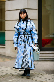black shoes, blue bag, blue dress, checked, gingham, graphic dress, leather bag, leather shoes, plaid, printed dress, transparent coat, trench coat, street style, jonathan paciullo, FW, frenchystyle, fashion week, LFW, LONDON, AUTUMN WINTER 2019-2020, AW 19-20, FW 19-20, FALL WINTER 2019-2020, vertical, full length