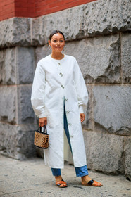 blue denim, brown sandals, checked bag, denim pants, fashion week, frenchystyle, full length, FW, geometric, graphic bag, graphic shoes, jeans, jonathan paciullo, leather bag, leather shoes, NEW YORK, NYFW, printed bag, rachael wang, SPRING SUMMER 2018, SS 18, street style, trousers, vertical, white coat