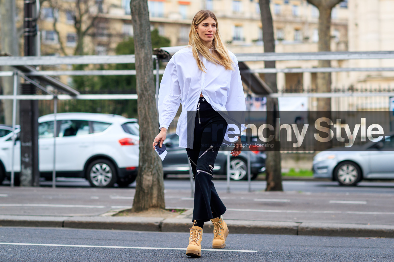 atmosphere details, AUTUMN WINTER 2017-2018, AW 17-18, black pants, camel boots, FALL WINTER 2017-2018, fashion week, frenchystyle, full length, FW, FW 17-18, horizontal, jonathan paciullo, leather shoes, PARIS, PFW, street style, trousers, veronika heilbrunner, white shirt, zip