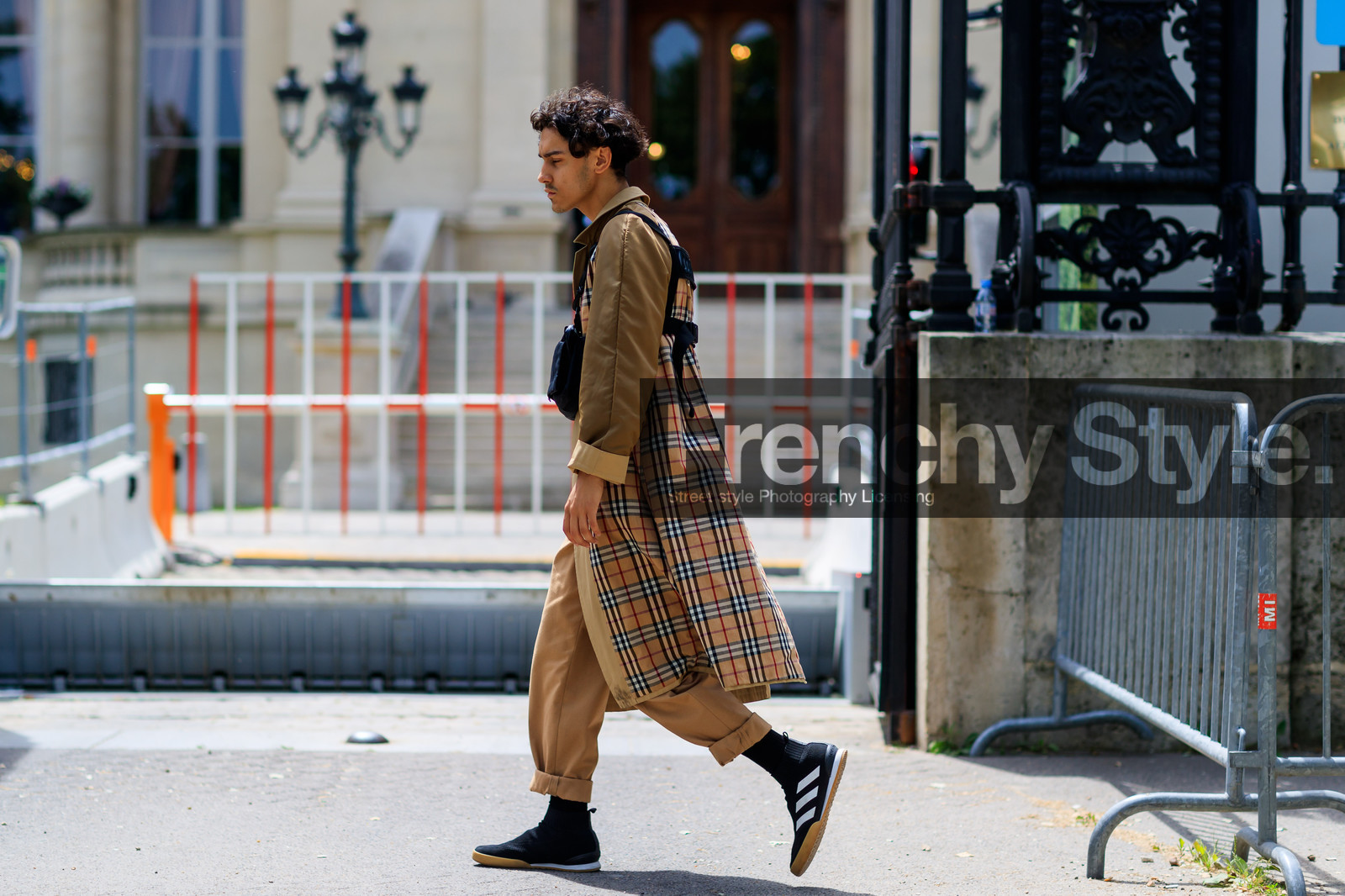 street style, jonathan paciullo, FW, frenchystyle, fashion week, PFW, PARIS, SPRING SUMMER 2019, SS 19, horizontal, atmosphere details, full length