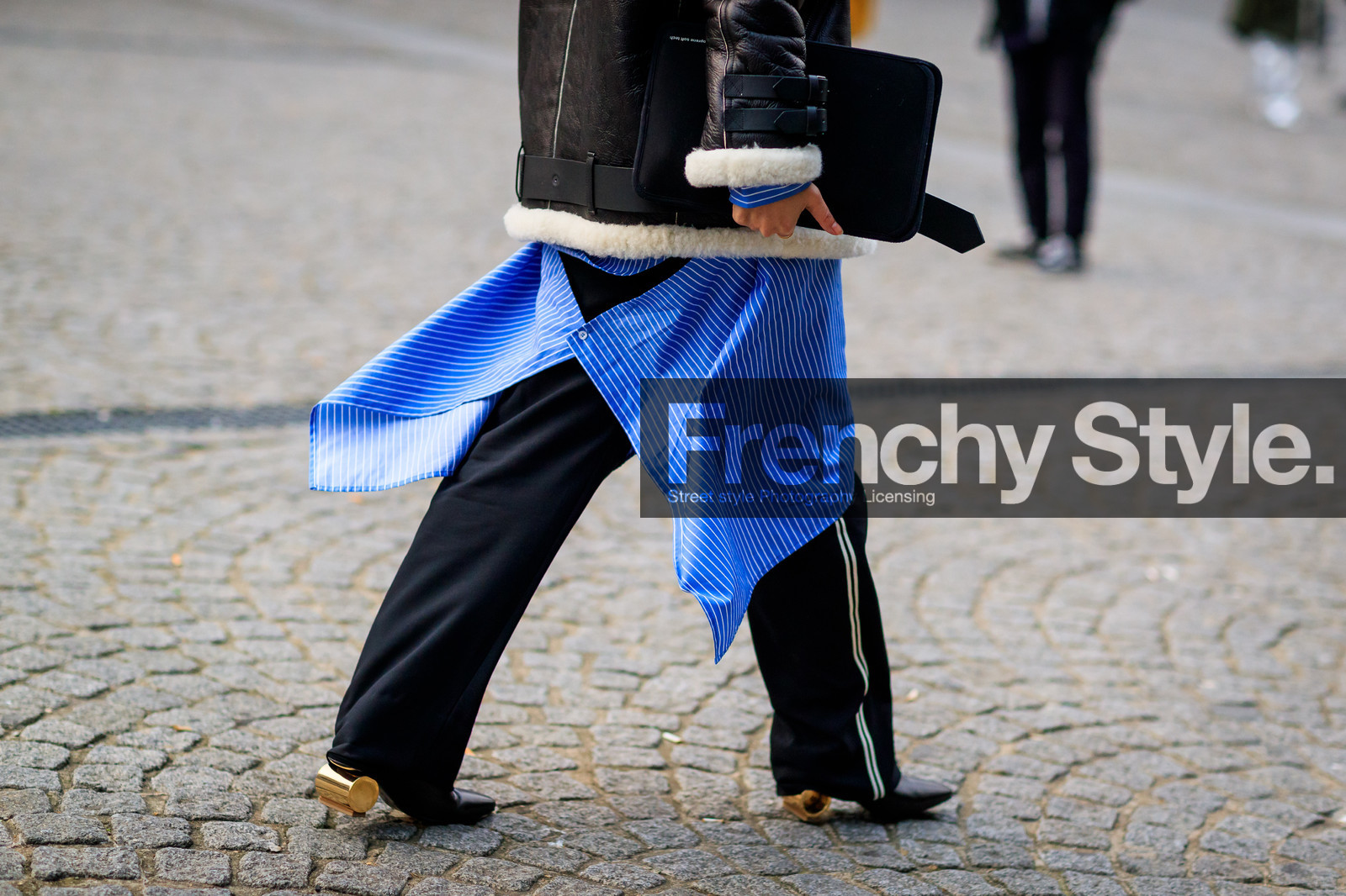black bag, black pants, black shoes, blue shirt, brown jacket, fur jacket, geometric, graphic dress, graphic shirt, high heels, leather bag, leather jacket, leather shoes, printed dress, printed shirt, shearling, shirt dress, striped dress, striped shirt, stripes, trousers, fashion week, frenchystyle, FW, jonathan paciullo, street style, PFW, PARIS, SPRING SUMMER 2017, SS 17, HAUTE COUTURE, atmosphere details, detail, horizontal