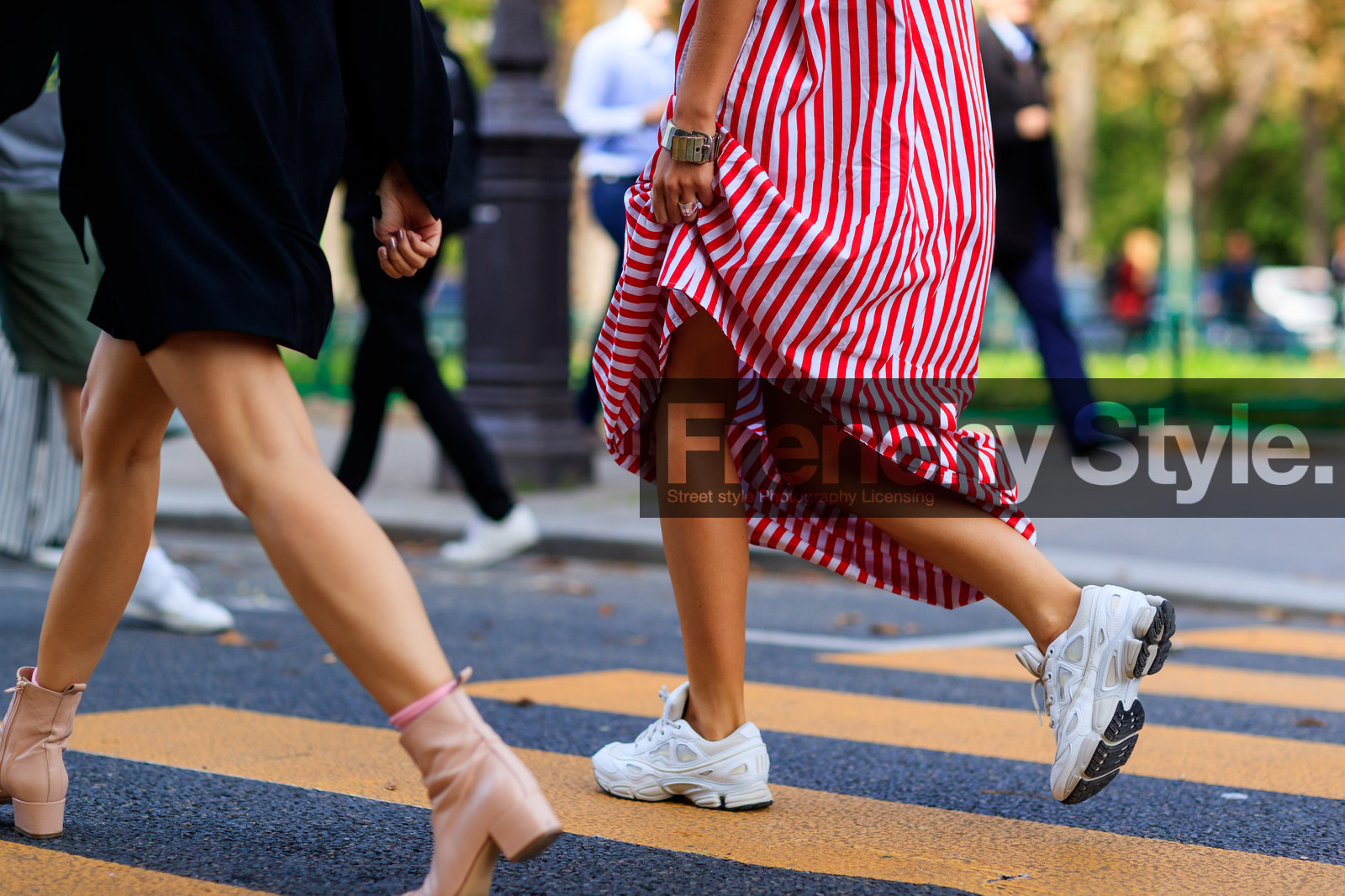 atmosphere details, black dress, detail, fashion week, frenchystyle, FW, graphic dress, graphic shirt, horizontal, jonathan paciullo, leather shoes, PARIS, PFW, pink boots, printed dress, printed shirt, red dress, shirt dress, SPRING SUMMER 2018, SS 18, street style, striped dress, white sneakers
