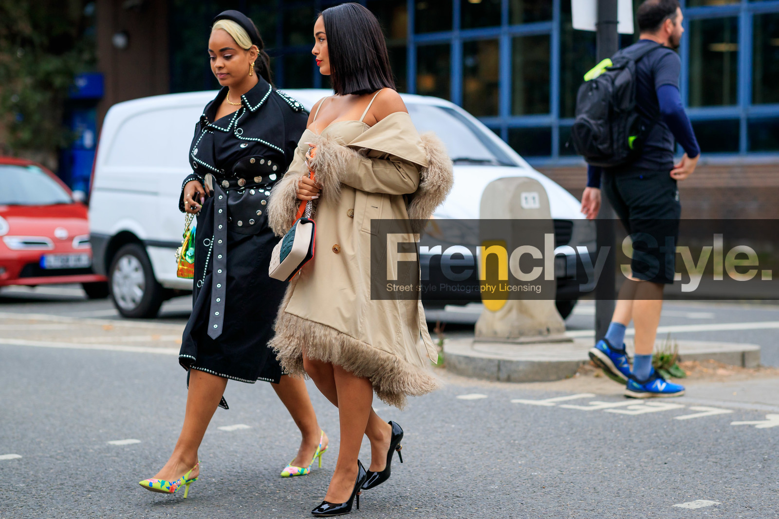 jorja smith, black trench coat, studs details coat, beige trench coat, feather details, feather details coat, fashion week, frenchystyle, FW, jonathan paciullo, street style, atmosphere details, horizontal, full length