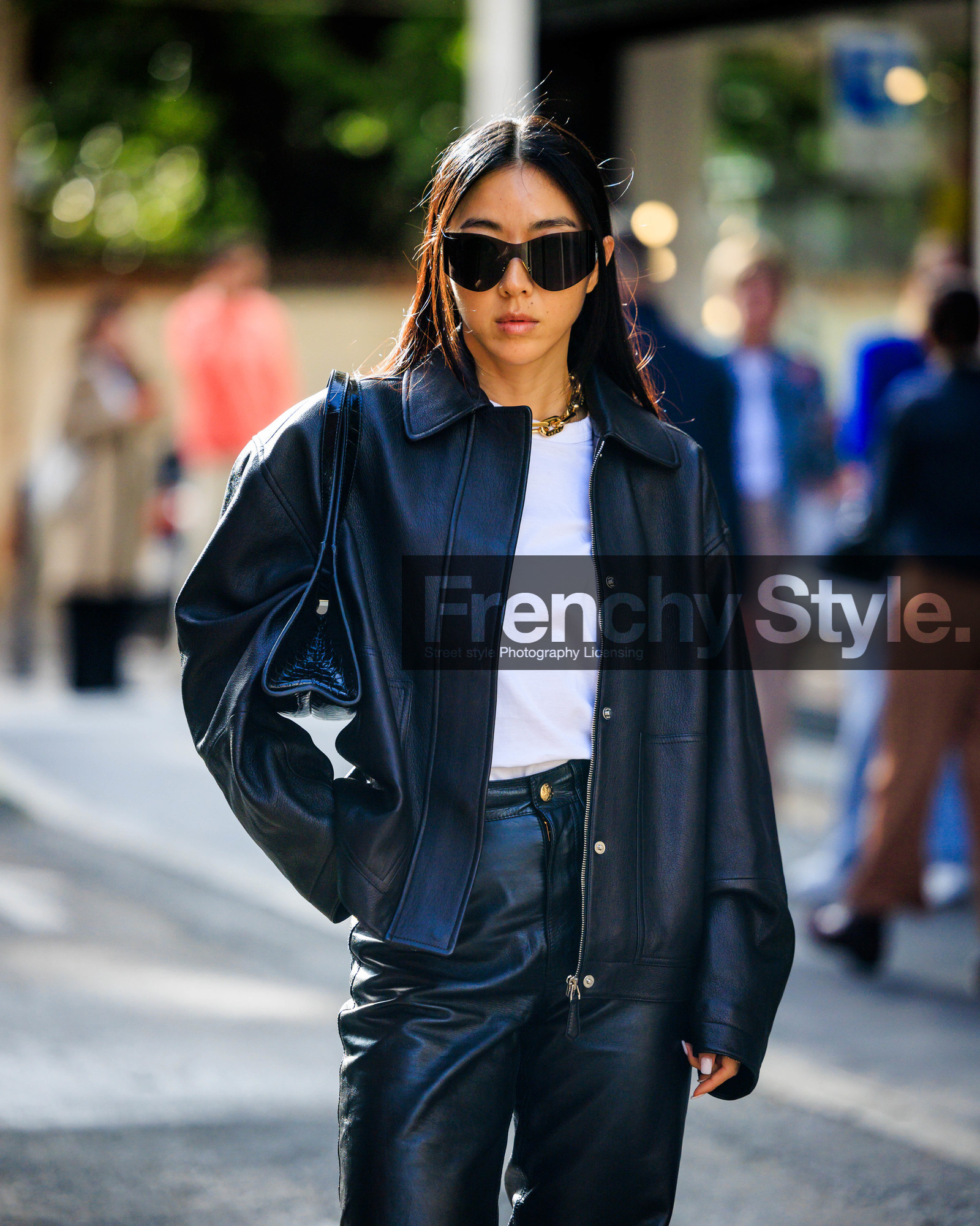 MILAN, MFW, frenchystyle, fashion week, FW, jonathan paciullo, street style, SPRING SUMMER 2024, SS 24, vertical, atmosphere details, detail