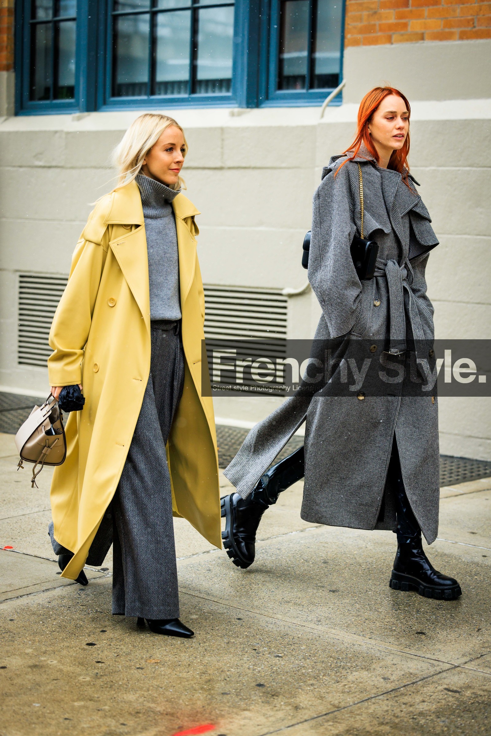 yellow trench coat, long trench coat, grey look, grey flared pants, grey knitted jumper, grey trenchcoat, black boots, black leather boots, fashion week, frenchystyle, FW, jonathan paciullo, street style, NYFW, NEW YORK, AUTUMN WINTER 2022-2023, FALL WINTER 2022_2023, FW 22-23, vertical, full length