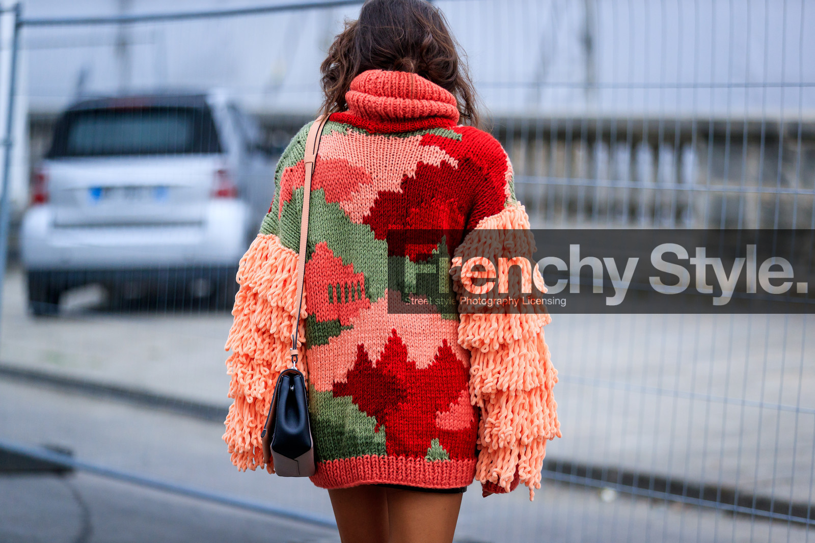 atmosphere details, back detail, detail, fashion week, frenchystyle, FW, horizontal, jonathan paciullo, leather bag, orange sweater, PARIS, PFW, printed sweater, red sweater, SPRING SUMMER 2017, SS 17, street style