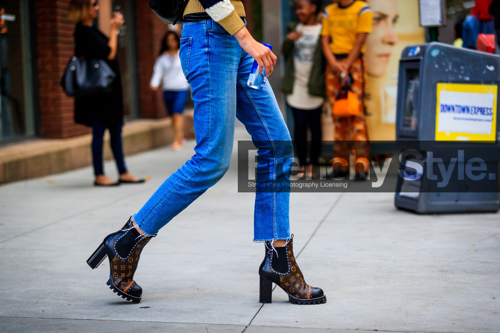 atmosphere details, blue denim, brown boots, denim pants, detail, fashion week, frenchystyle, FW, high heels, horizontal, jeans, jonathan paciullo, leather shoes, louis vuitton, monogram, NEW YORK, NYFW, printed boots, SPRING SUMMER 2018, SS 18, street style, trousers