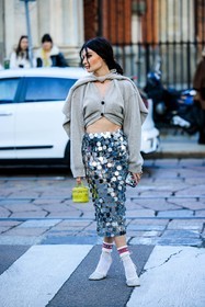 sparkling skirt, silver skirt, grey cardigan, knitwear, bottega veneta sandals, white sandals, mini dior bag, green fluo bag, mini green bag, white socks, street style, jonathan paciullo, FW, frenchystyle, fashion week, MFW, MILAN, FALL WINTER 2022_2023, AUTUMN WINTER 2022-2023, FW 22-23, vertical, full length
