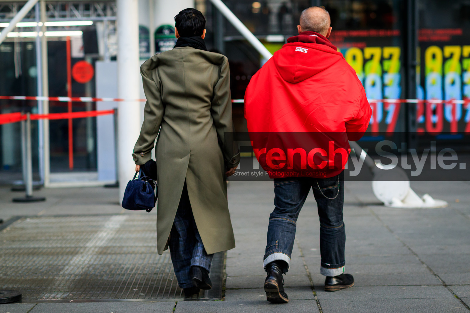 back detail, black shoes, blue bag, blue denim, denim pants, green coat, hood, hoodie, jeans, leather bag, leather shoes, overcoat, red jacket, suede bag, trousers, vêtements, fashion week, frenchystyle, FW, jonathan paciullo, street style, PFW, PARIS, SPRING SUMMER 2017, SS 17, HAUTE COUTURE, atmosphere details, full length, horizontal