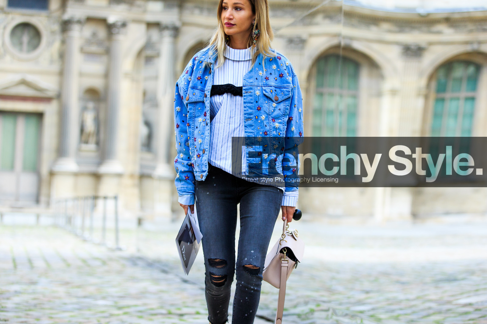 atmosphere details, AUTUMN WINTER 2016-2017, AW 16-17, blue denim, christian dior, denim jacket, denim pants, detail, earrings, embroidered jacket, FALL WINTER 2016-2017, fashion week, floral, flower, frenchystyle, FW, FW 16-17, graphic shirt, grey denim, horizontal, jeans, jonathan paciullo, leather bag, nude bag, PARIS, PFW, pink bag, red lips, ripped pants, street style, striped shirt, trousers, white shirt