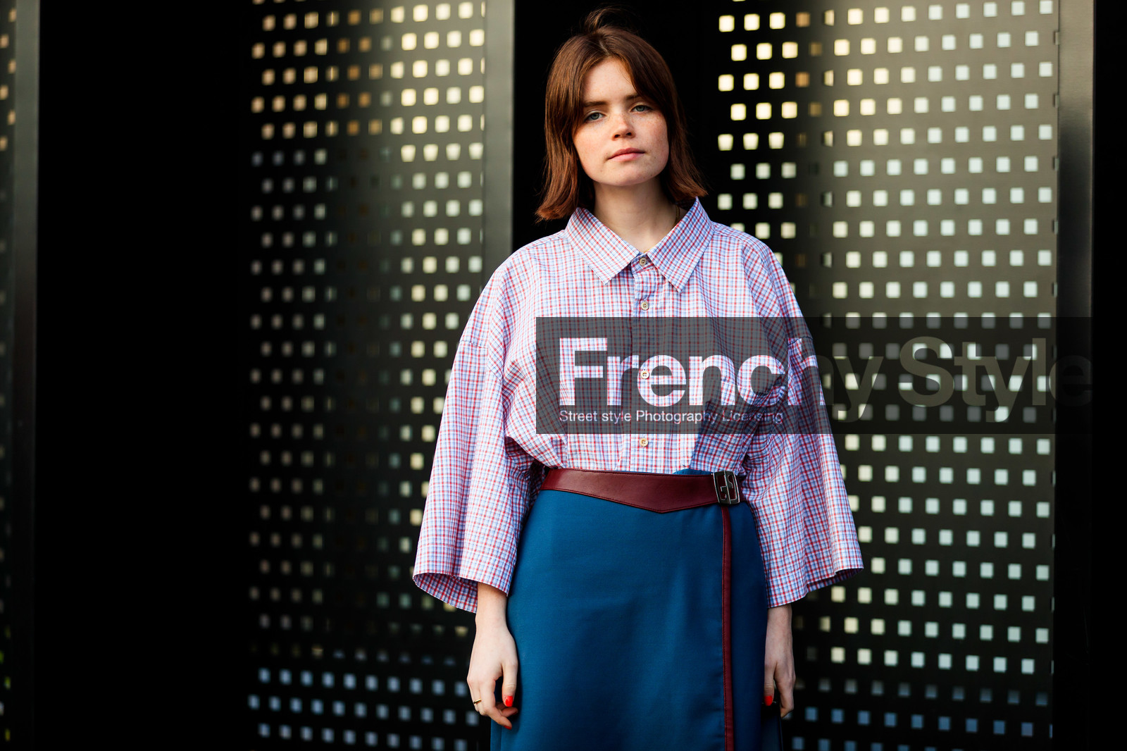 blue skirt, bordeaux, burgundy, checked, leather belt, molly and reese blustein, plaid, red belt, red shirt, yuwei zhangzou, fashion week, frenchystyle, FW, jonathan paciullo, street style, MFW, MILAN, AUTUMN WINTER 2019-2020, AW 19-20, FALL WINTER 2019-2020, FW 19-20, atmosphere details, detail, horizontal