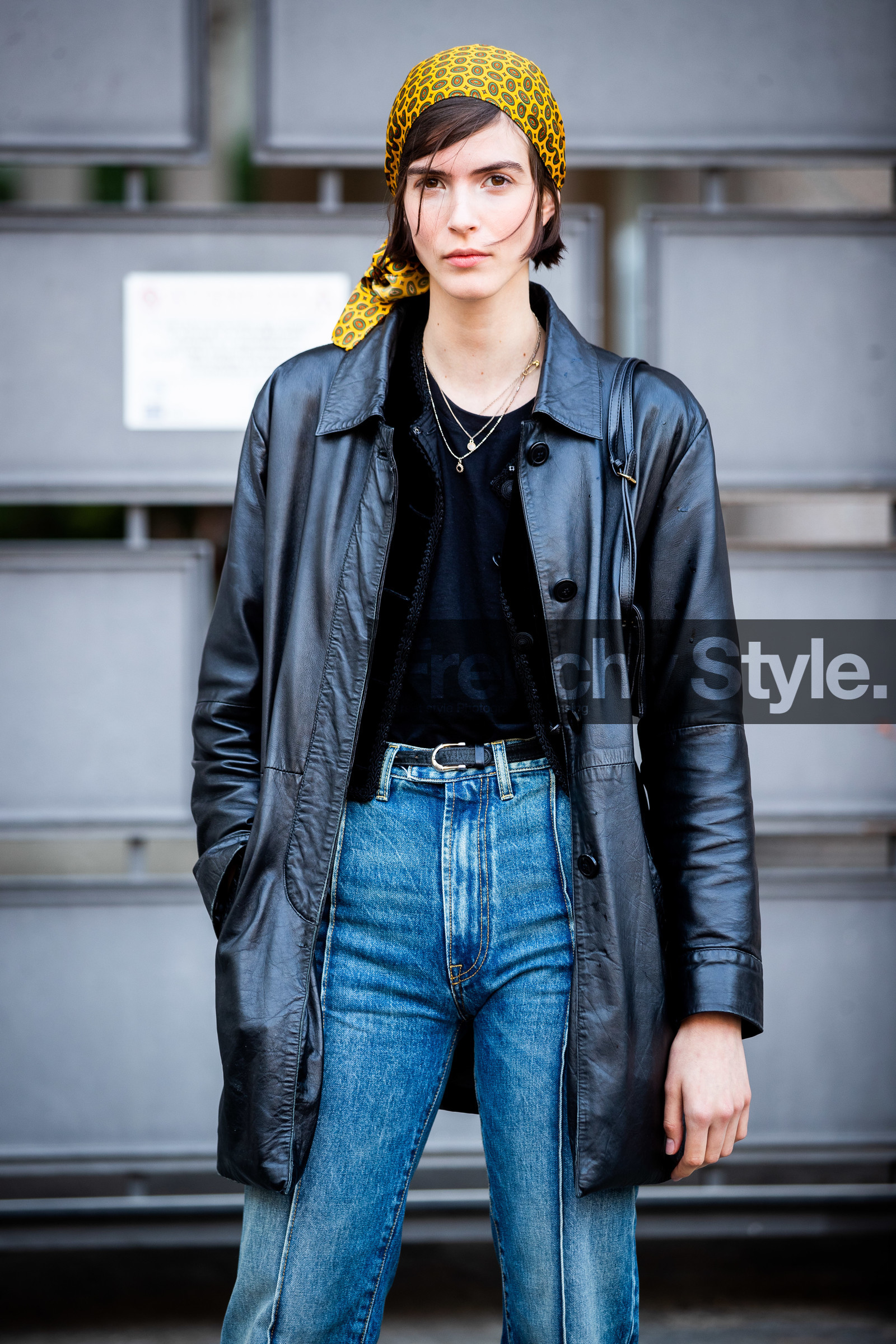 yellow scarf, printed scarf, cachemere printed scarf, hair scarf, hair details, green scarf, black leather jacket, black t-shirt, blue jeans, used jeans, street style, jonathan paciullo, FW, frenchystyle, fashion week, MFW, MILAN, SPRING SUMMER 2021, SS 21, vertical, detail, model