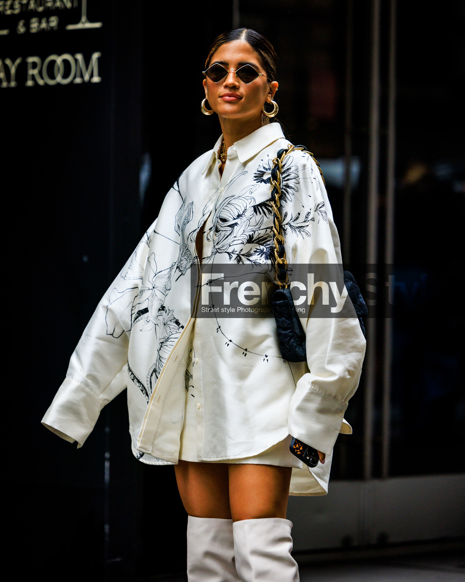 jonathan paciullo, FW, frenchystyle, fashion week, street style, vertical, detail, atmosphere details, NEW YORK, NYFW, SPRING SUMMER 2024, SS 24