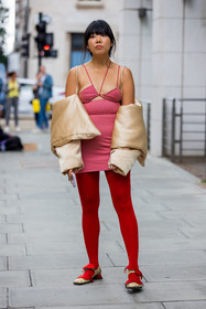 Susie Lau, jacket, puffed, mini dress, dress, stockings, red, shoes, fashion week, frenchystyle, FW, jonathan paciullo, street style, SPRING SUMMER 2022, SS 22, LFW, LONDON, vertical, full length