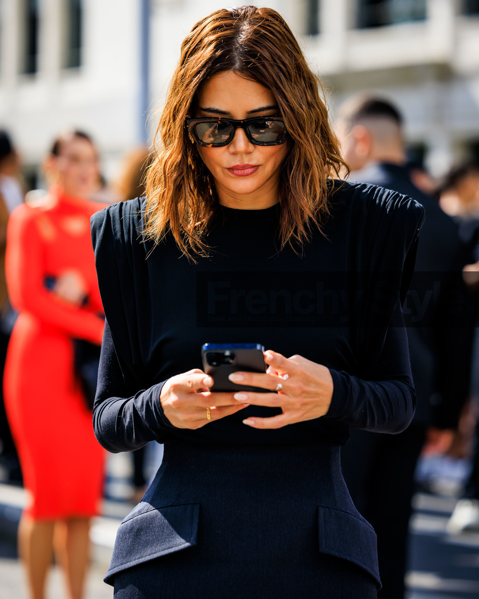 MILAN, MFW, frenchystyle, fashion week, FW, jonathan paciullo, street style, SPRING SUMMER 2024, SS 24, vertical, atmosphere details, detail