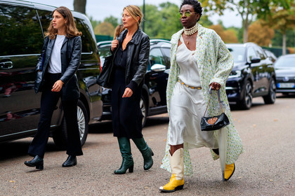 pleated jacket, white jacket, floral print jacket, pearl necklace, chain belt, silvered belt, white dress, satin dress, drape dress, sleeveless dress, belted dress, green sunglasses, metalic frame sunglasses, aviator sunglasses, yellow leather boots, white leather boots, cowboy boots, animal skin bag, black leather bag, brown leather bag, mid long dress, green leather boots, high heels boots, high boots, black skirt, black leather jacket, mid long skirt, black shirt, fashion week, frenchystyle, FW, jonathan paciullo, street style, SPRING SUMMER 2020, SS 20, PFW, PARIS, horizontal, atmosphere details, full length