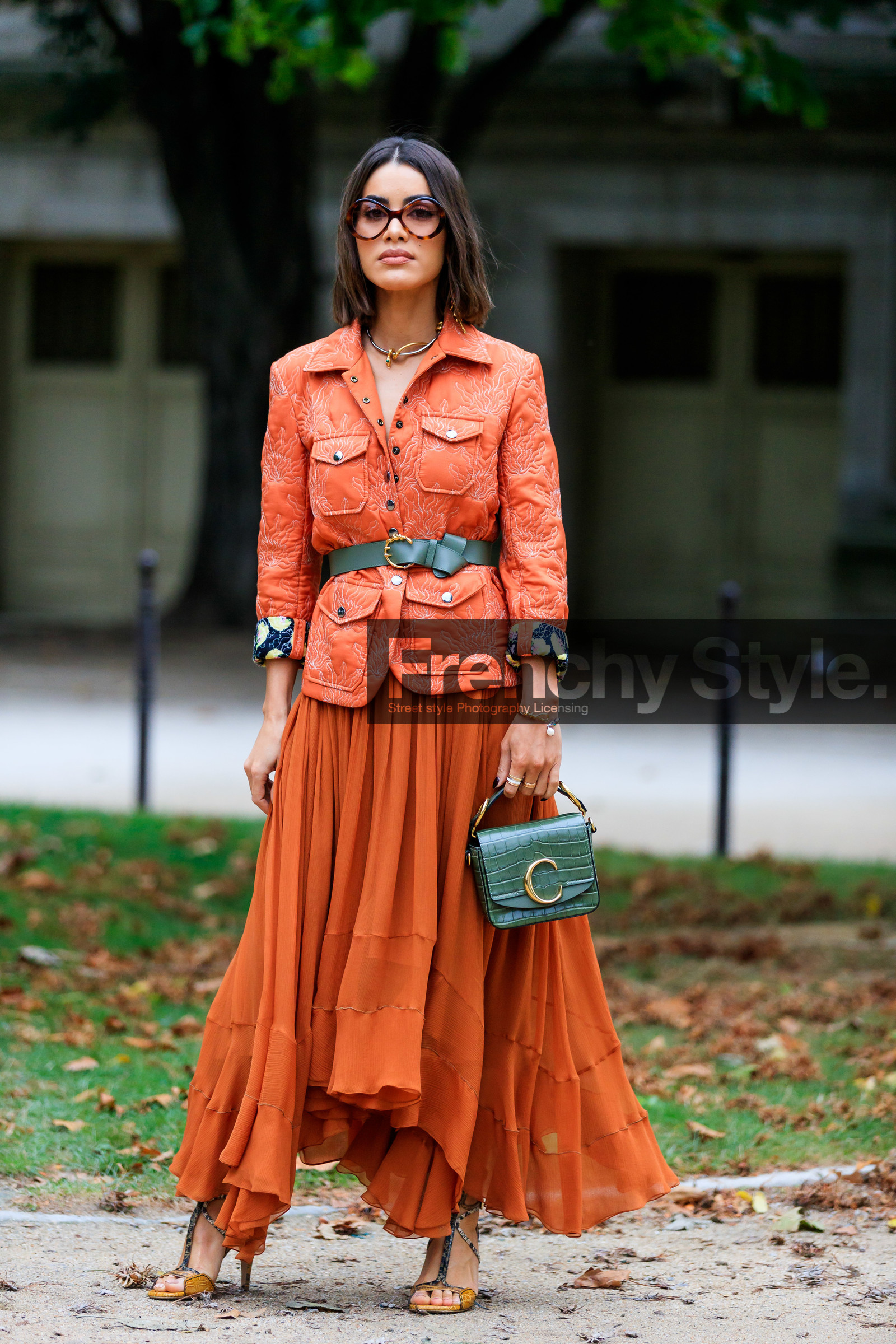 camila coelho, orange skirt, orange jacket, orange total look, floral embroidered jacket, silk skirt, long skirt, belted jacket, kaki leather bag, kaki leather belt, chloe bag, chloe skirt, chloe look, chloe jacket, scale sunglasses, smoked sunglasses, big sunglasses, hand bag, animal skin bag, animal skin sandals, yellow leather sandals, multi straps sandals, high heels sandals, fashion week, frenchystyle, FW, jonathan paciullo, street style, SPRING SUMMER 2020, SS 20, PFW, PARIS, vertical, full length