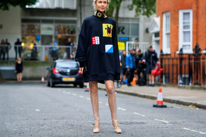 atmosphere details, black sweater, detail, embroidered sweater, fashion week, frenchystyle, FW, high boots, high heels, horizontal, jonathan paciullo, leather shoes, LFW, LONDON, olga karput, printed sweater, SPRING SUMMER 2018, SS 18, street style, sweater dress, transparent shoes