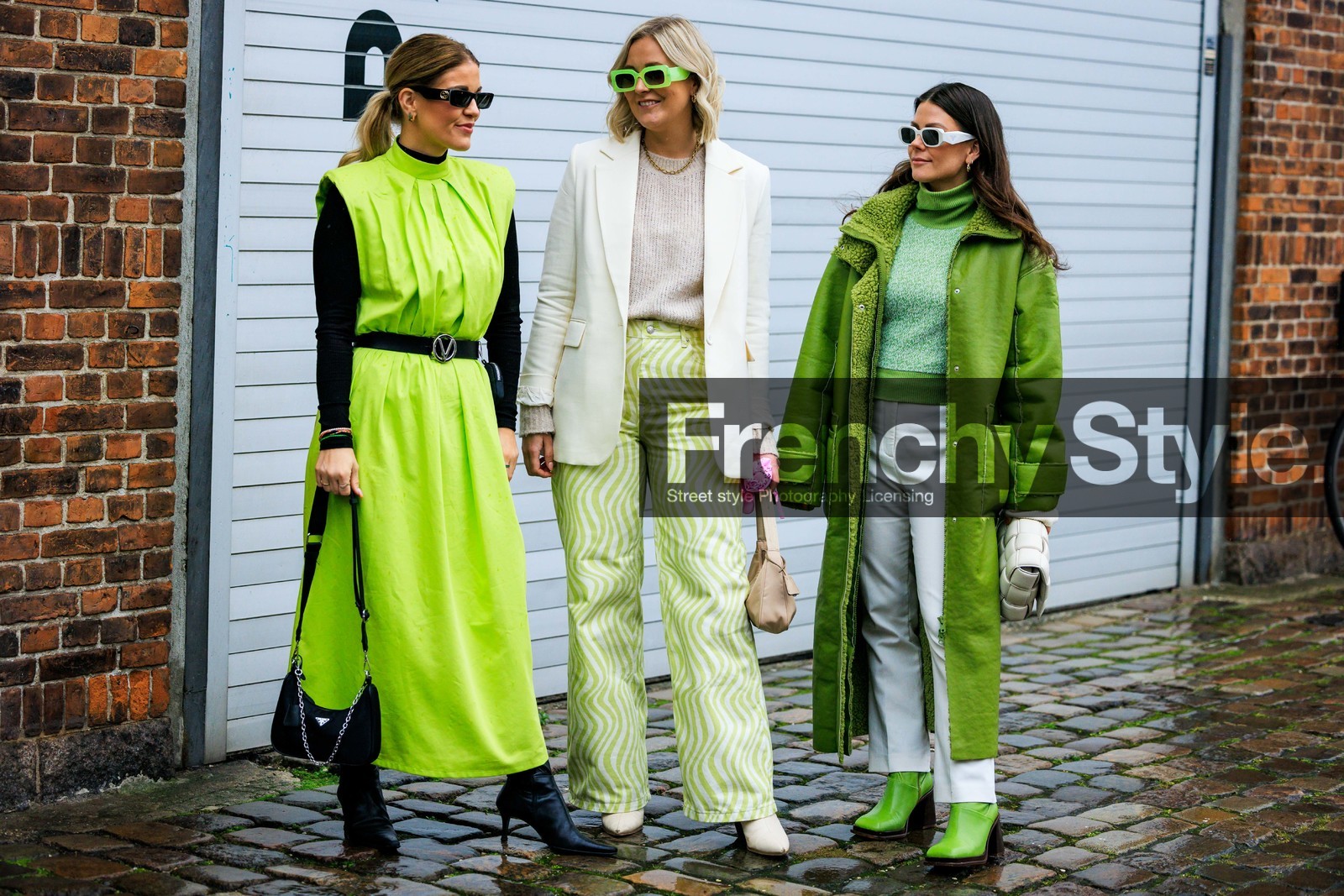 green pantone, green dres, black belt, black top, black handbag, black boots, heeles boots, prada bag, chain bag, black sunglasses, green sunglasses, white blazer, oatmeal jumper, green trousers, printed trousers, white boots, green coat, leather coat, white pants, green boots, green jumper, knitweat, white bag, bottega veneta bag, fashion week, frenchystyle, FW, jonathan paciullo, street style, CPH, COPENHAGEN, AUTUMN WINTER 2022-2023, FALL WINTER 2022-2023, FW 22-23, horizontal, atmosphere details, full length