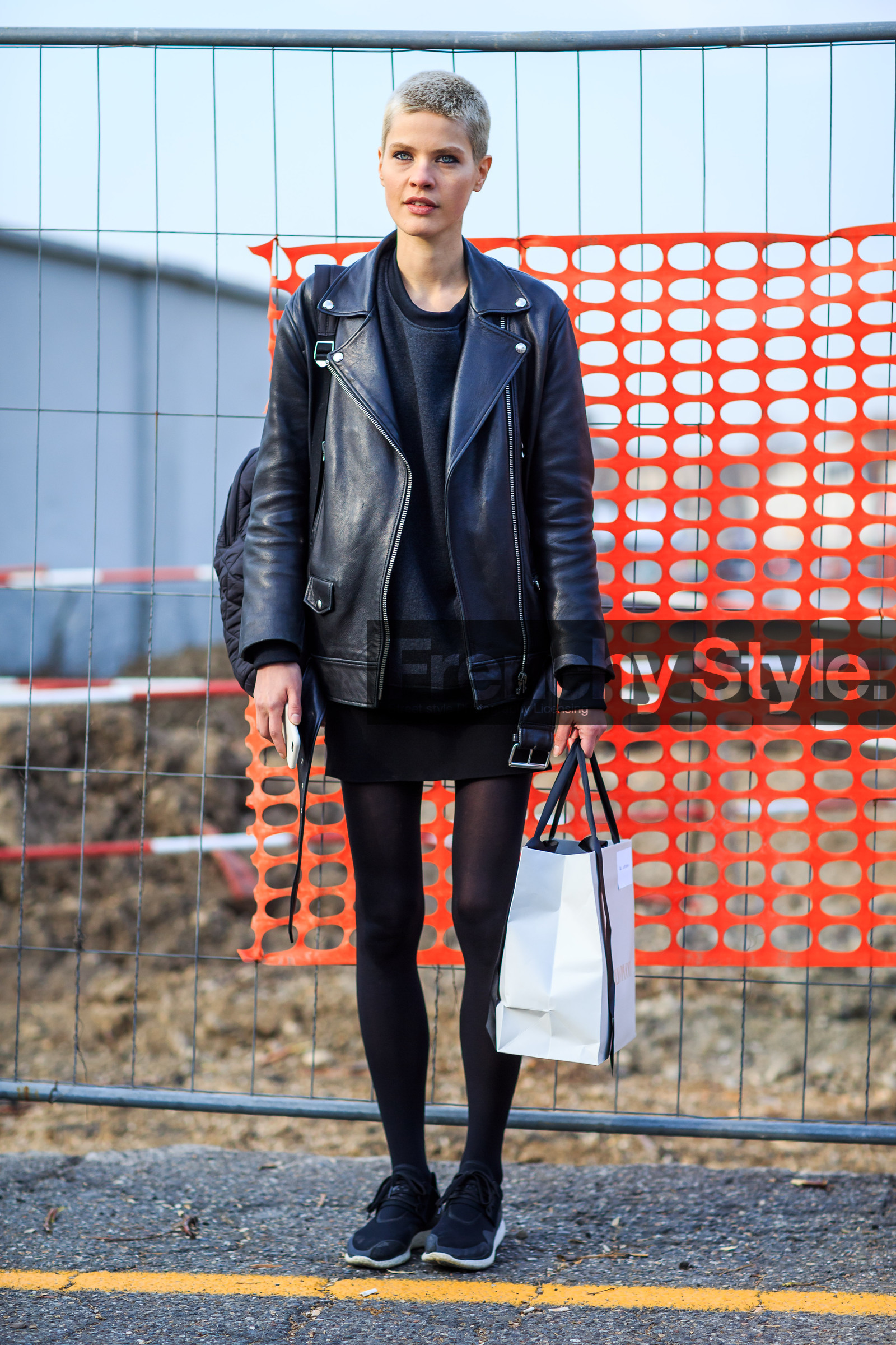 AUTUMN WINTER 2016-2017, AW 16-17, black jacket, black perfecto, black skirt, black sneakers, black sweater, eyeliner, FALL WINTER 2016-2017, fashion week, frenchystyle, full length, FW, FW 16-17, jonathan paciullo, leather jacket, leather perfecto, LFW, LONDON, MENSWEAR, mini skirt, model, nike, short hair, street style, tights, vertical
