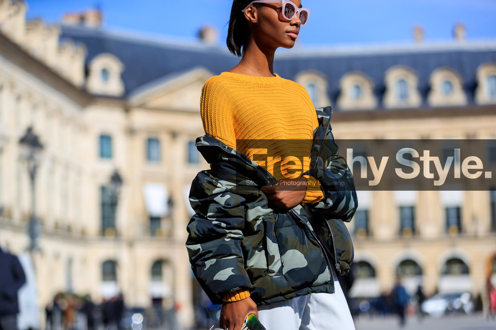 camo jacket, camouflage, down jacket, graphic jacket, green jacket, off the shoulder, orange sweater, printed jacket, sunglasses, trousers, white pants, street style, jonathan paciullo, FW, frenchystyle, fashion week, PFW, PARIS, AUTUMN WINTER 2018-2019, FALL WINTER 2018-2019, FW 18-19, horizontal, atmosphere details, model