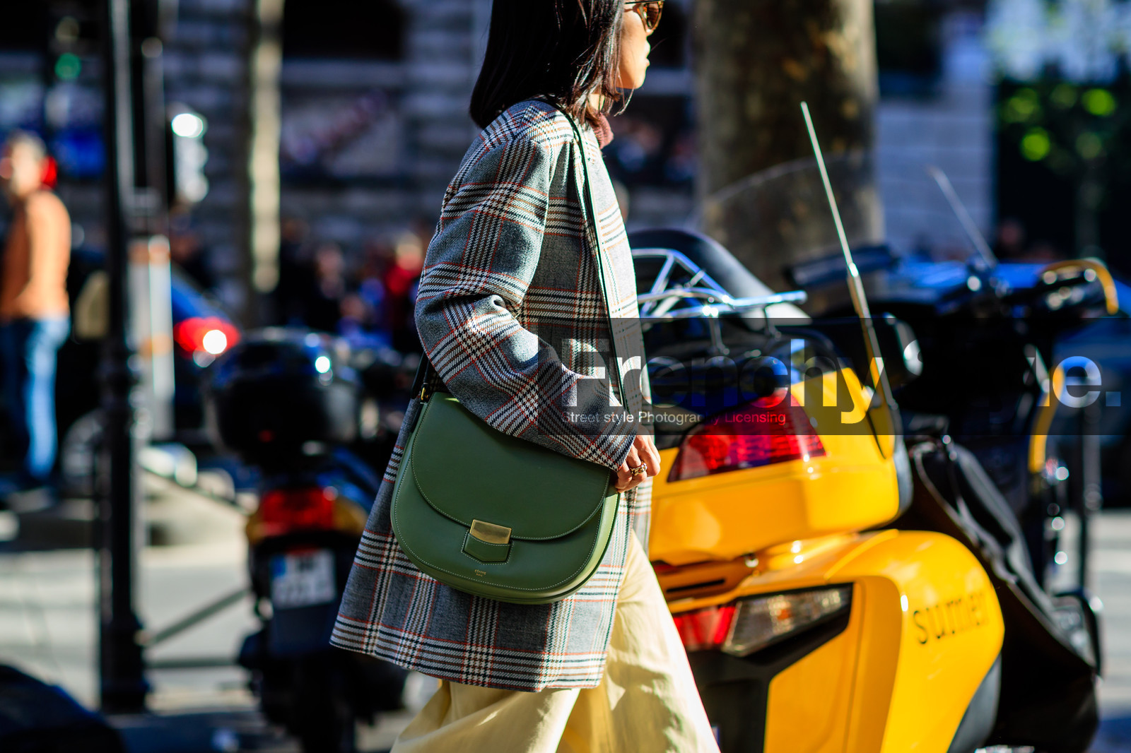 atmosphere details, beige pants, blazer, checked jacket, céline, detail, fashion week, frenchystyle, FW, graphic jacket, green bag, grey jacket, horizontal, jonathan paciullo, leather bag, PARIS, PFW, plaid, printed jacket, SPRING SUMMER 2017, SS 17, street style, sunglasses, tartan, trousers, yellow pants