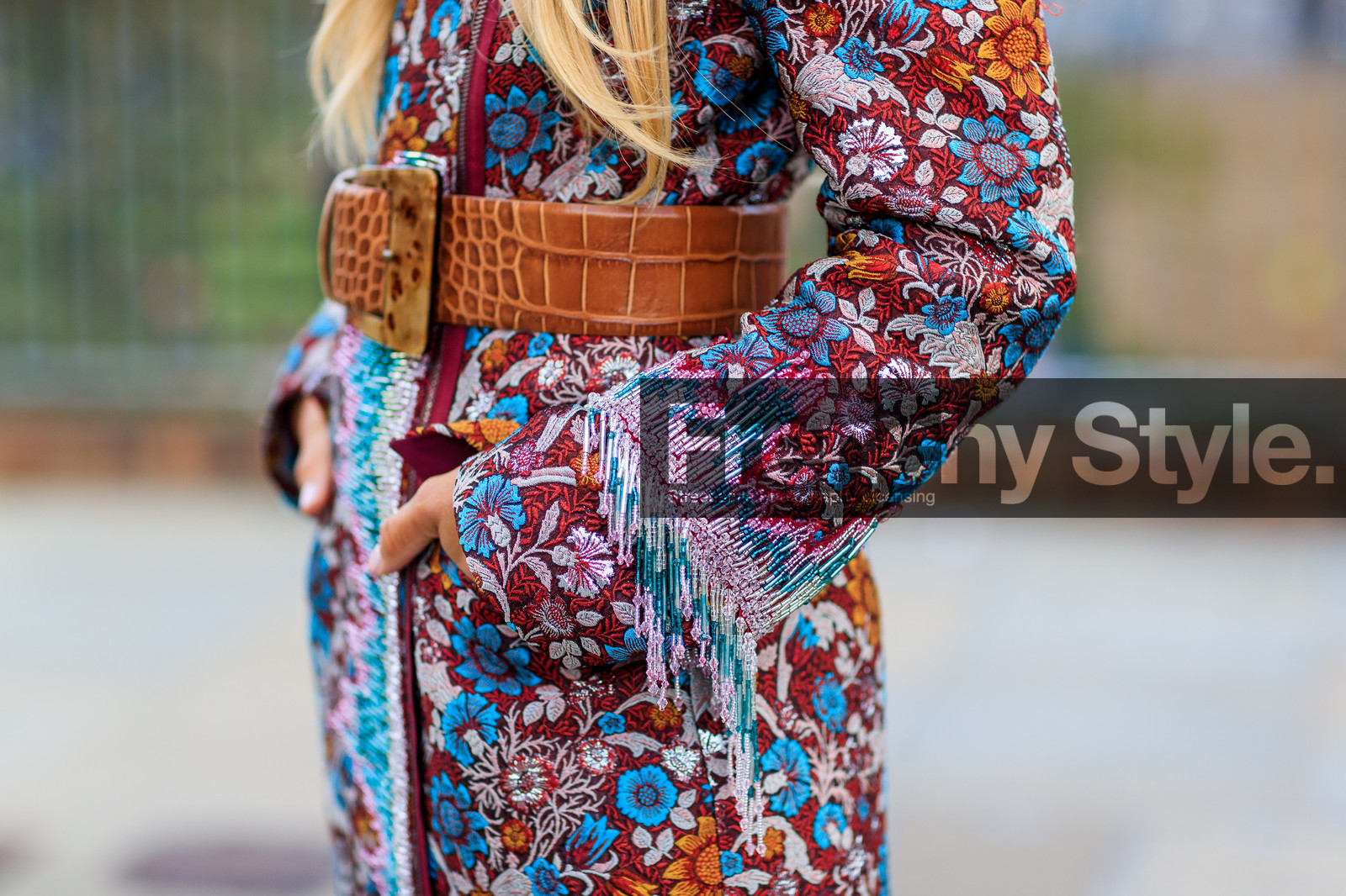 atmosphere details, brown belt, detail, embroidered coat, erica pelosini, fashion week, floral, flowers, frenchystyle, FW, horizontal, jonathan paciullo, leather belt, LFW, LONDON, multicolor jacket, printed coat, SPRING SUMMER 2018, SS 18, street style