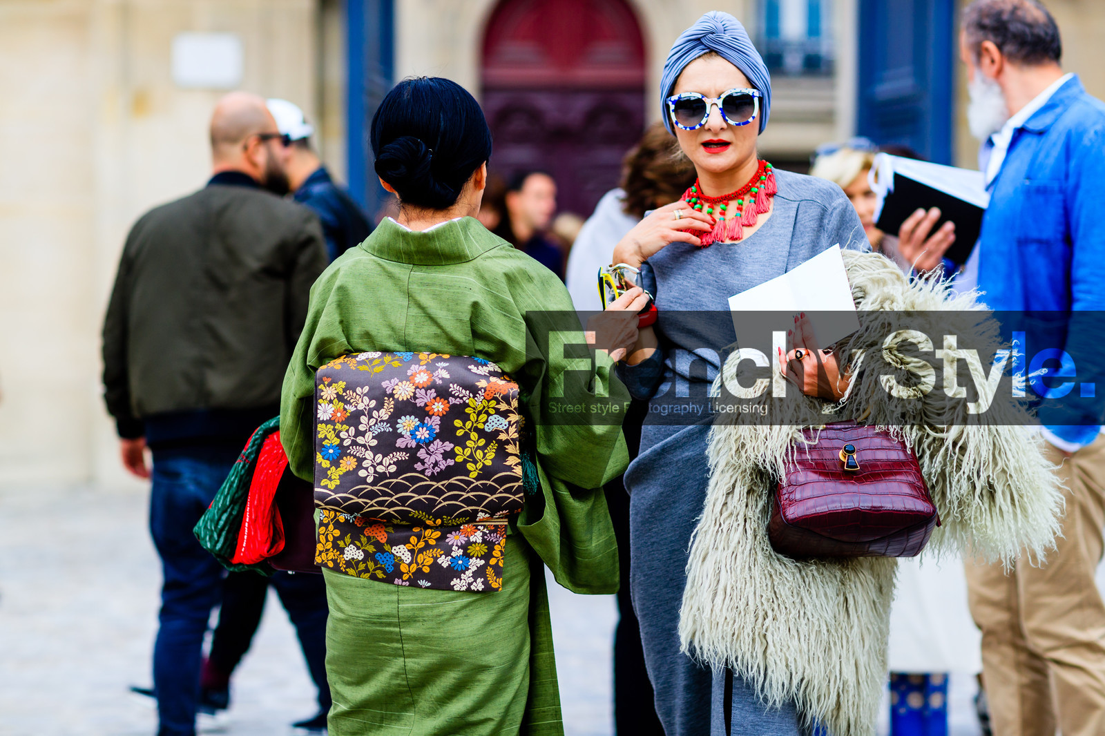 atmosphere details, bordeaux, burgundy, catherine baba, detail, fashion week, frenchystyle, Fur coat, FW, green kimono, grey dress, horizontal, japanese print, jonathan paciullo, kimono, kimono vest, knit dress, leather bag, necklace, PARIS, PFW, pompons, red bag, SPRING SUMMER 2017, SS 17, street style, sunglasses, turban, white fur