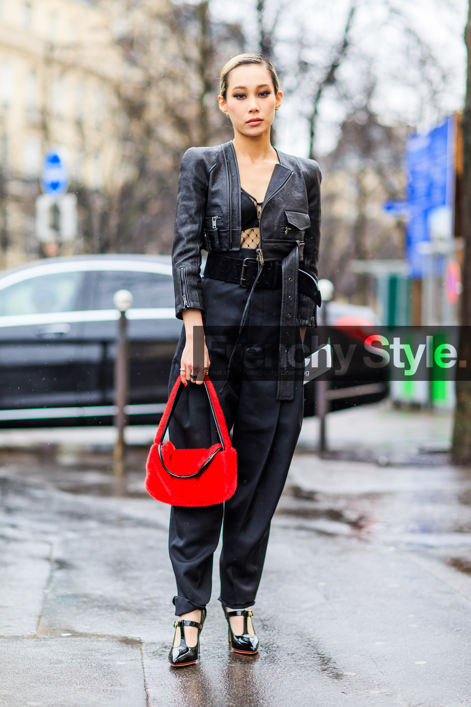 AUTUMN WINTER 2016-2017, AW 16-17, black belt, black jacket, black pants, black shoes, bra, crop top, dyed hair, FALL WINTER 2016-2017, fashion week, frenchystyle, full length, fur bag, FW, FW 16-17, high waist, jonathan paciullo, leather jacket, leather perfecto, leather shoes, PARIS, PFW, red bag, see through, street style, trousers, vertical