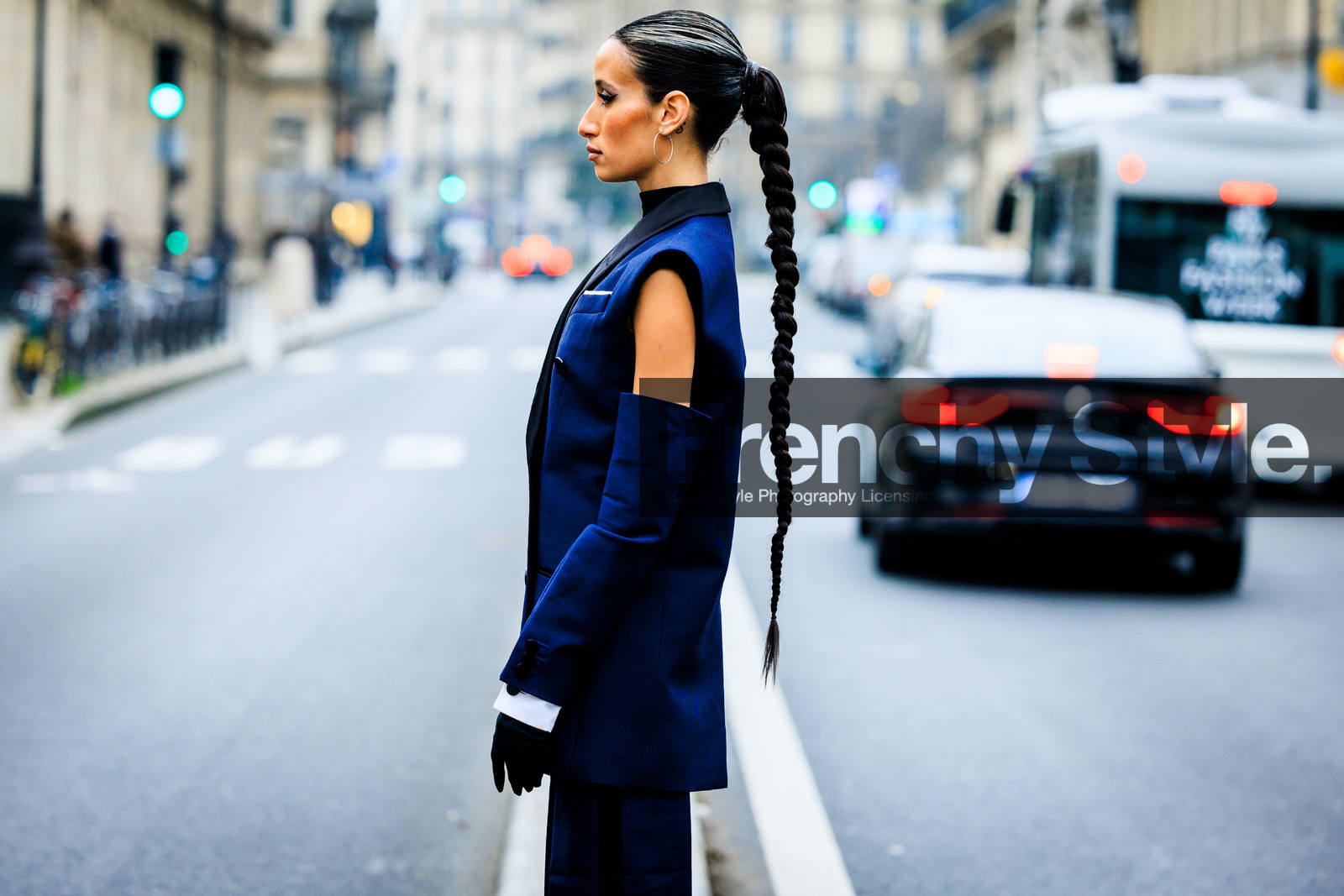profile, long braid tail, cut out suit, black gloves, dark blye suit, pony tail, fashion week, frenchystyle, FW, jonathan paciullo, street style, PARIS, PFW, SPRING SUMMER 2022, SS 22, atmosphere details, detail, horizontal, alexandra guerain