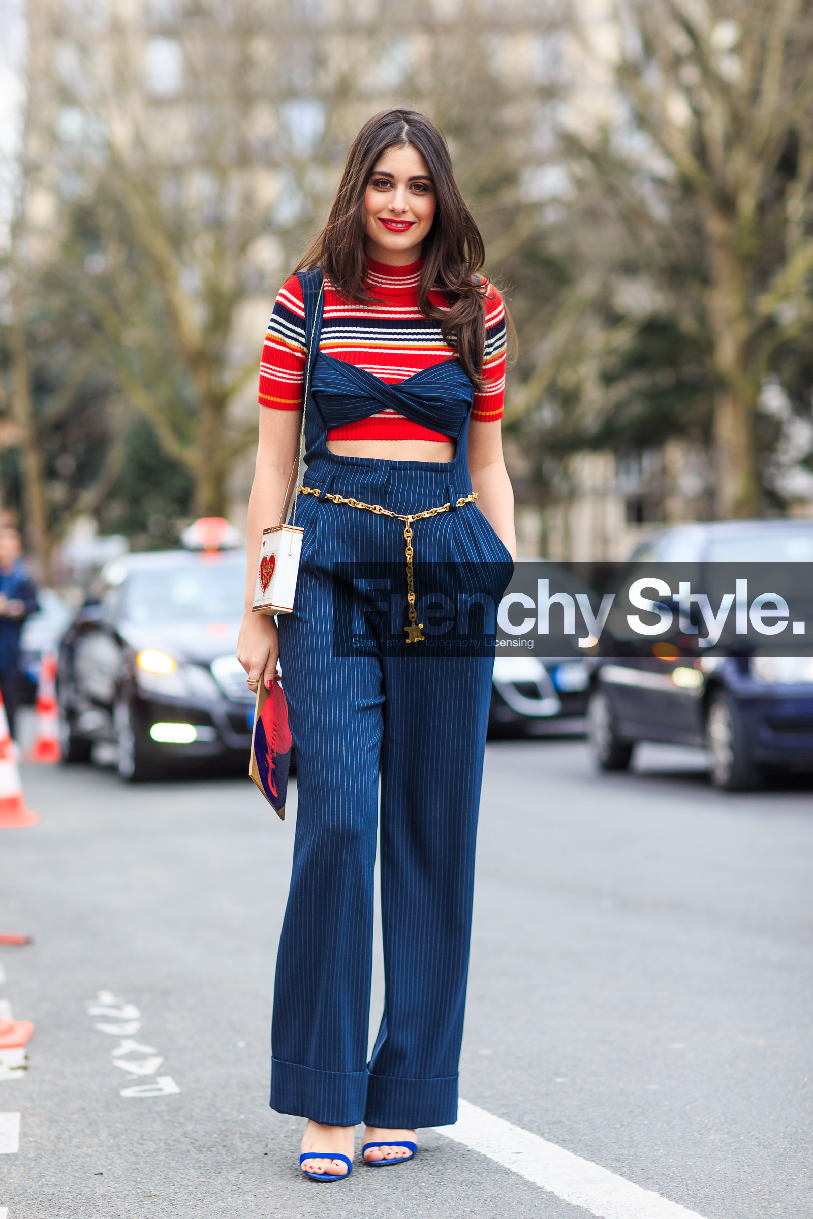 AUTUMN WINTER 2016-2017, AW 16-17, blue jumpsuit, FALL WINTER 2016-2017, fashion week, frenchystyle, full length, FW, FW 16-17, golden belt, graphic jumpsuit, graphic sweater, high heels, jonathan paciullo, PARIS, PFW, red lips, red sweater, street style, striped jumpsuit, striped sweater, stripes, vertical