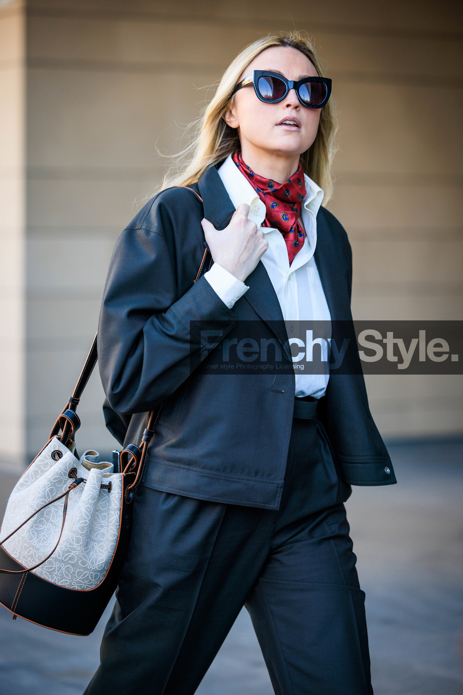 cat eye sunglasses, red scarf, printed scarf, white shirt, bomber jacket, grey pants, grey jacket, loewe bag, bucket back, white bag, printe bag, fashion week, frenchystyle, FW, jonathan paciullo, street style, vertical, atmosphere details, detail