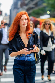atmosphere details, black shirt, blue denim, denim pants, detail, fashion week, frenchystyle, FW, jeans, jonathan paciullo, layers, navy pants, NEW YORK, NYFW, SPRING SUMMER 2018, SS 18, street style, taylor tomasi hill, trousers, vertical