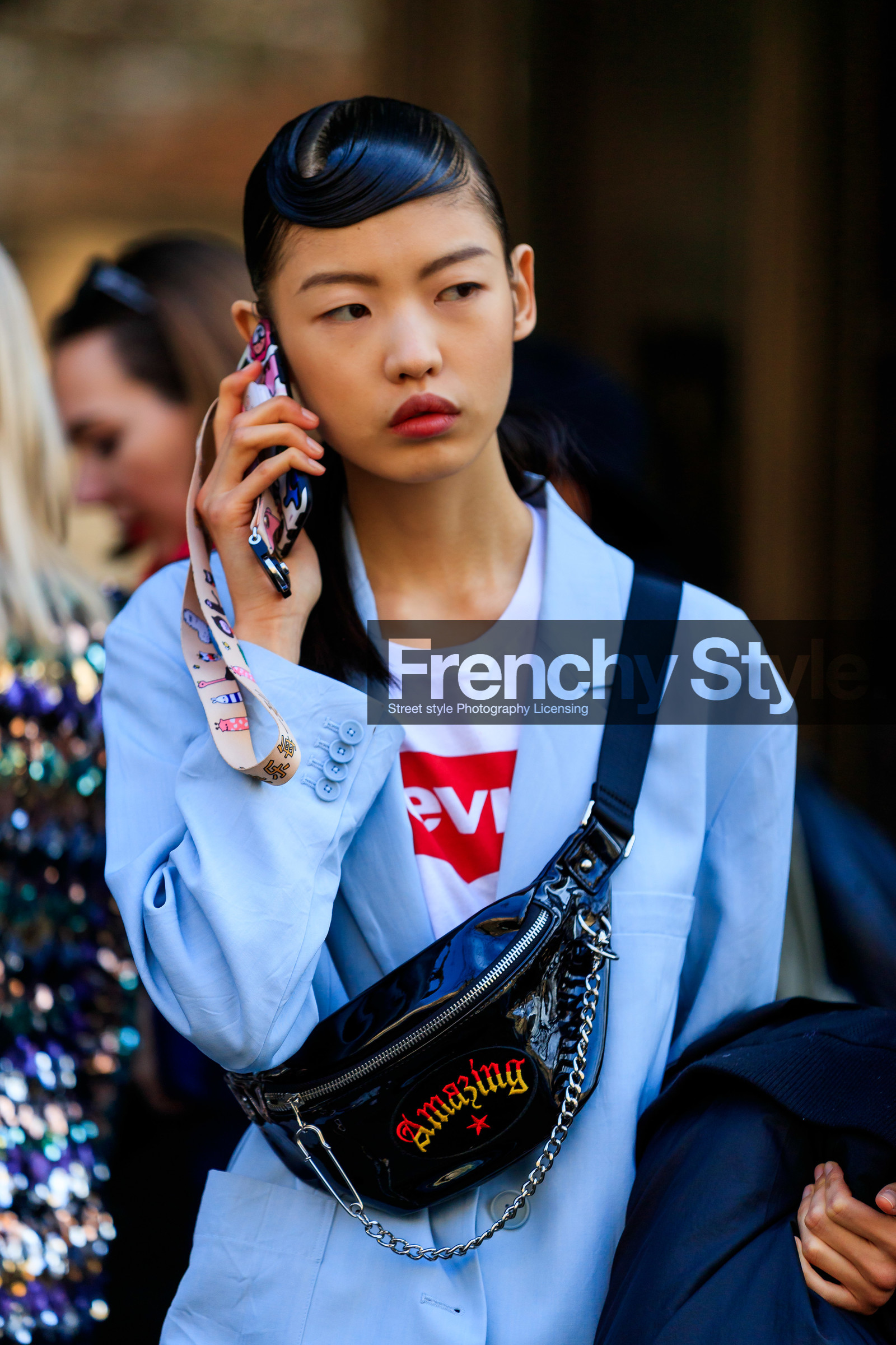 black bag, blue jacket, chains, fanny pack, graphic bag, iphone, leather bag, levi's, levi's strauss, printed bag, wet hair, white t shirt, MILAN, MFW, fashion week, frenchystyle, FW, jonathan paciullo, street style, AUTUMN WINTER 2019-2020, AW 19-20, FALL WINTER 2019-2020, FW 19-20, vertical, atmosphere details, detail