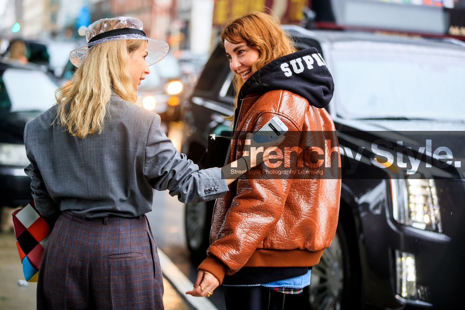 blazer, bomber jacket, brown jacket, chanel, graphic bag, graphic pants, grey jacket, grey pants, hoodie, leather bag, leather jacket, printed bag, printed pants, supreme, transparent hat, trousers, tucked in, street style, jonathan paciullo, FW, frenchystyle, fashion week, NYFW, NEW YORK, AUTUMN WINTER 2018-2019, AW 18-19, FALL WINTER 2018-2019, FW 18-19, atmosphere details, horizontal, detail, irina lakicevic